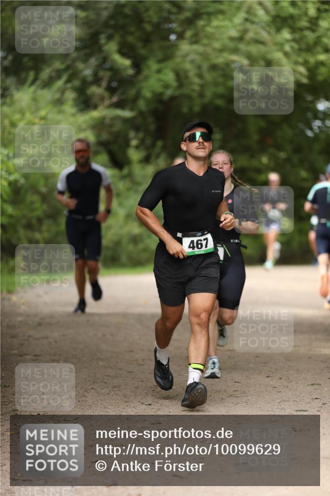 30.08.2026 - Elbe Triathlon Hamburg Antke Förster http://msf.ph/oto/10099629 30.08.2026 10:56:52 Laufen 467 meine-sportfotos.de