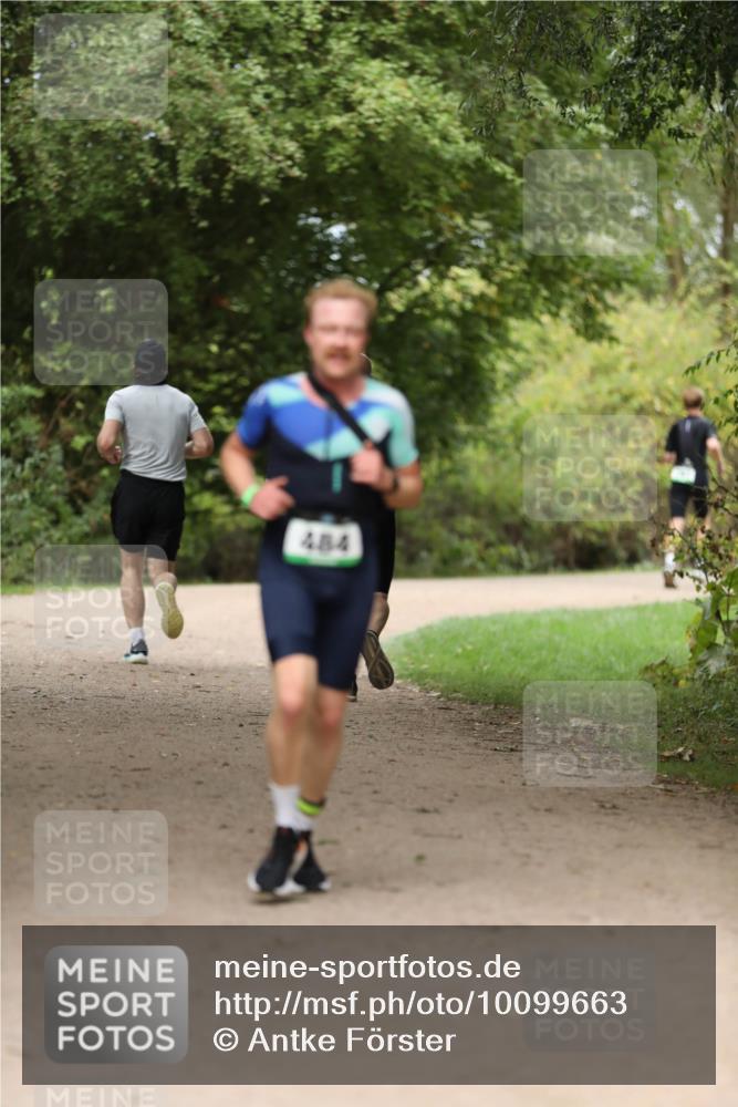 30.08.2026 - Elbe Triathlon Hamburg Antke Förster http://msf.ph/oto/10099663 30.08.2026 10:57:12 Laufen 484 meine-sportfotos.de