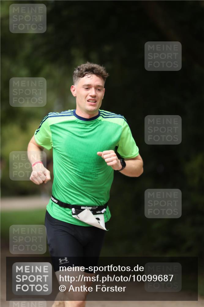 30.08.2026 - Elbe Triathlon Hamburg Antke Förster http://msf.ph/oto/10099687 30.08.2026 10:57:29 Laufen 1 meine-sportfotos.de