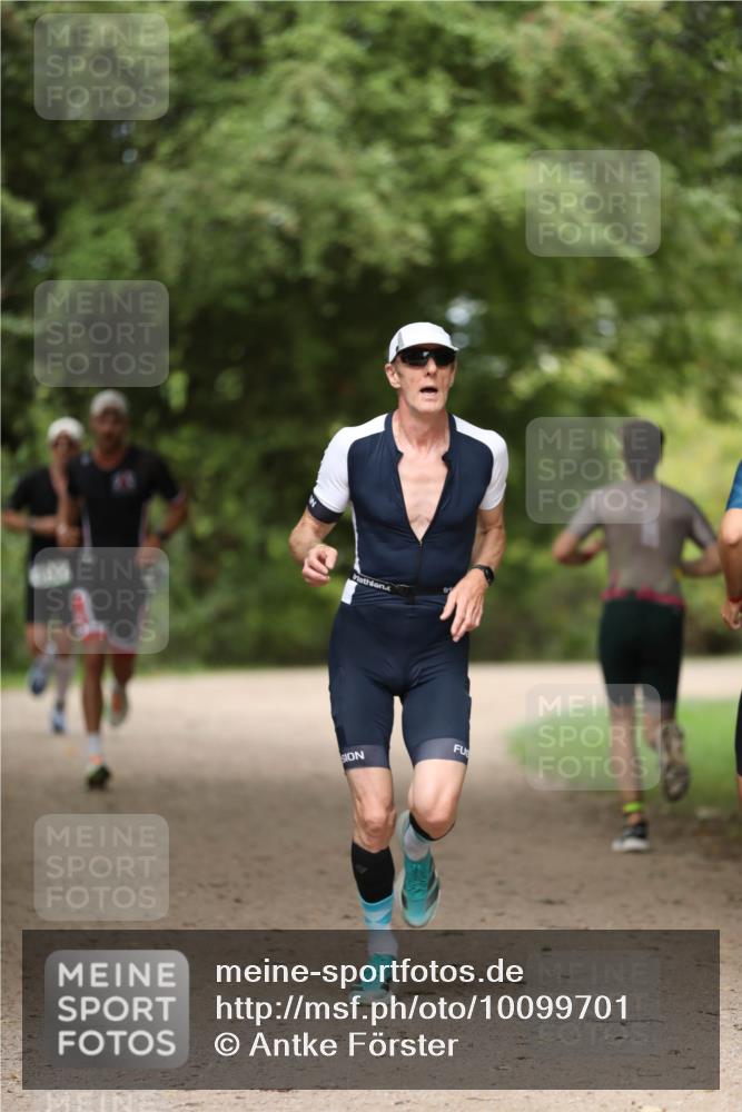 30.08.2026 - Elbe Triathlon Hamburg Antke Förster http://msf.ph/oto/10099701 30.08.2026 10:57:36 Laufen  meine-sportfotos.de