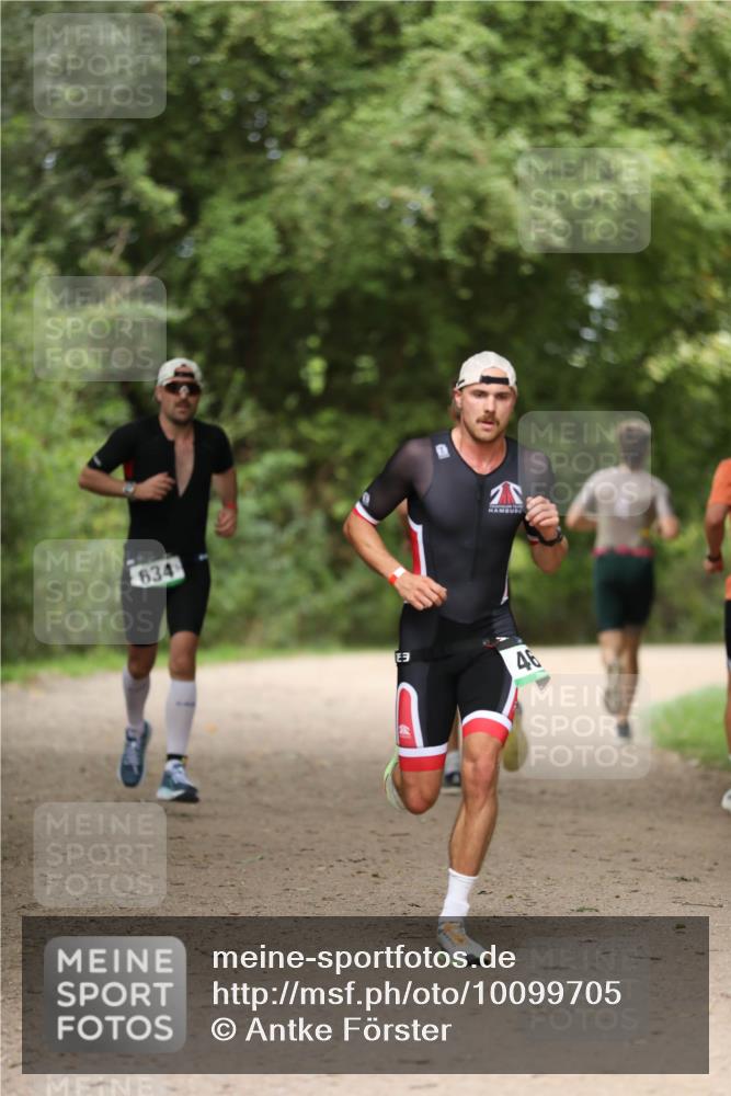 30.08.2026 - Elbe Triathlon Hamburg Antke Förster http://msf.ph/oto/10099705 30.08.2026 10:57:39 Laufen 634, 3, 46 meine-sportfotos.de