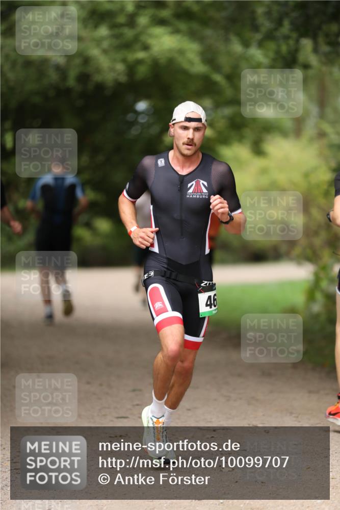 30.08.2026 - Elbe Triathlon Hamburg Antke Förster http://msf.ph/oto/10099707 30.08.2026 10:57:39 Laufen 46 meine-sportfotos.de