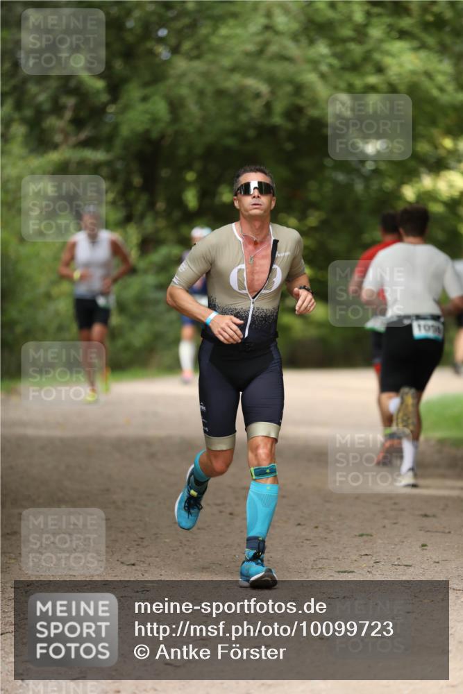 30.08.2026 - Elbe Triathlon Hamburg Antke Förster http://msf.ph/oto/10099723 30.08.2026 10:57:58 Laufen  meine-sportfotos.de