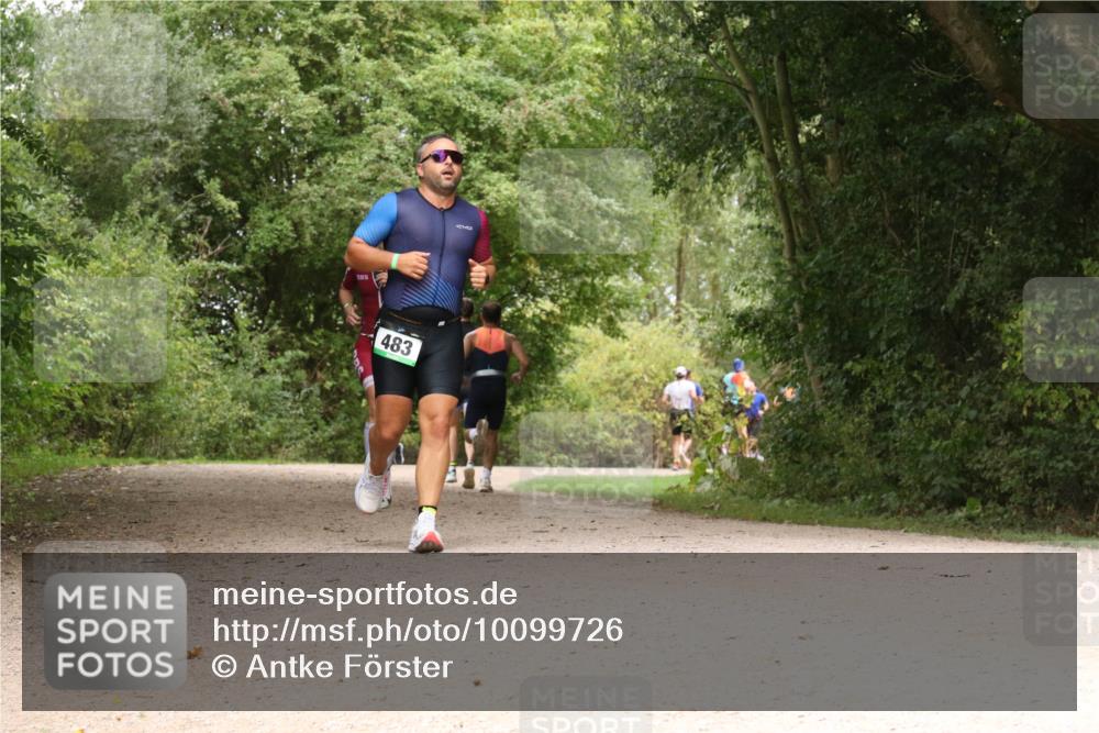 30.08.2026 - Elbe Triathlon Hamburg Antke Förster http://msf.ph/oto/10099726 30.08.2026 11:01:25 Laufen 483 meine-sportfotos.de