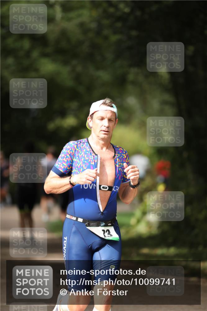 30.08.2026 - Elbe Triathlon Hamburg Antke Förster http://msf.ph/oto/10099741 30.08.2026 10:58:07 Laufen 13 meine-sportfotos.de