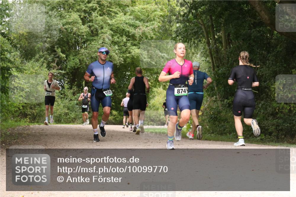 30.08.2026 - Elbe Triathlon Hamburg Antke Förster http://msf.ph/oto/10099770 30.08.2026 11:01:43 Laufen 604, 658, 874 meine-sportfotos.de