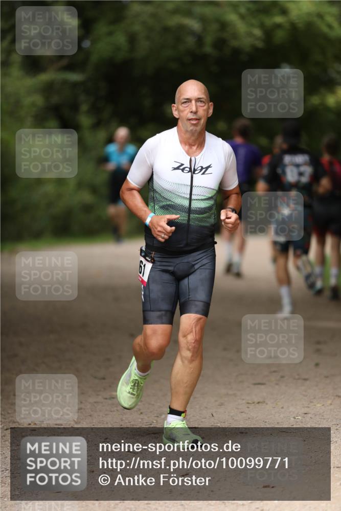 30.08.2026 - Elbe Triathlon Hamburg Antke Förster http://msf.ph/oto/10099771 30.08.2026 10:58:36 Laufen 83 meine-sportfotos.de