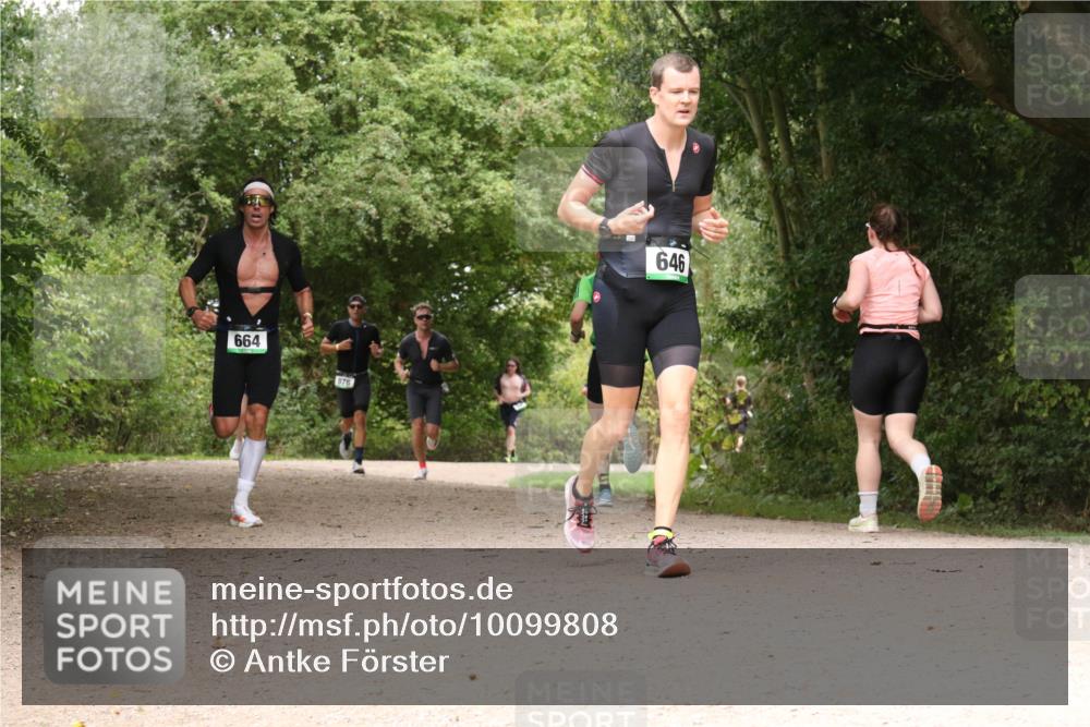 30.08.2026 - Elbe Triathlon Hamburg Antke Förster http://msf.ph/oto/10099808 30.08.2026 11:01:58 Laufen 664, 976, 646 meine-sportfotos.de