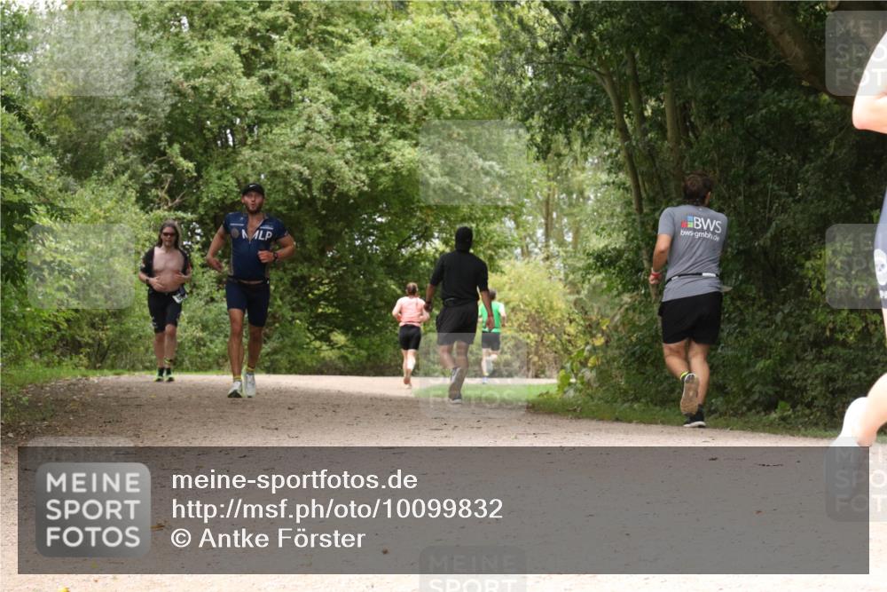 30.08.2026 - Elbe Triathlon Hamburg Antke Förster http://msf.ph/oto/10099832 30.08.2026 11:02:07 Laufen  meine-sportfotos.de