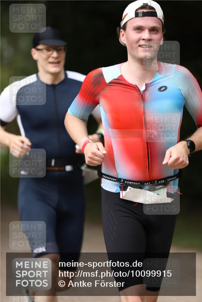 30.08.2026 - Elbe Triathlon Hamburg Antke Förster http://msf.ph/oto/10099915 30.08.2026 11:00:20 Laufen  meine-sportfotos.de