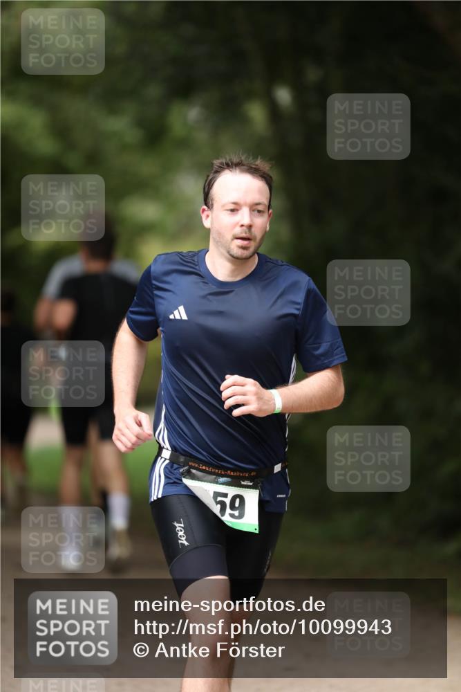 30.08.2026 - Elbe Triathlon Hamburg Antke Förster http://msf.ph/oto/10099943 30.08.2026 11:00:38 Laufen 59, 7001 meine-sportfotos.de