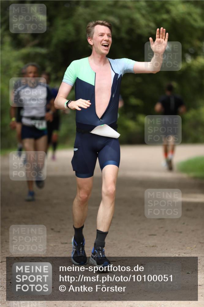 30.08.2026 - Elbe Triathlon Hamburg Antke Förster http://msf.ph/oto/10100051 30.08.2026 11:01:35 Laufen  meine-sportfotos.de