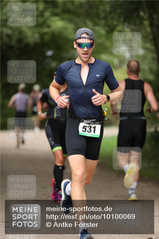 30.08.2026 - Elbe Triathlon Hamburg Antke Förster http://msf.ph/oto/10100069 30.08.2026 11:01:41 Laufen 531 meine-sportfotos.de