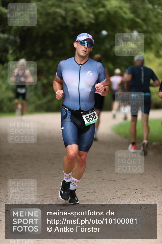 30.08.2026 - Elbe Triathlon Hamburg Antke Förster http://msf.ph/oto/10100081 30.08.2026 11:01:44 Laufen 658 meine-sportfotos.de
