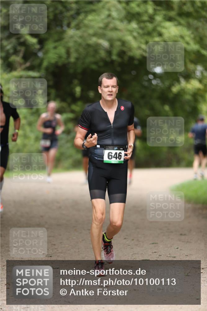 30.08.2026 - Elbe Triathlon Hamburg Antke Förster http://msf.ph/oto/10100113 30.08.2026 11:01:57 Laufen 646 meine-sportfotos.de