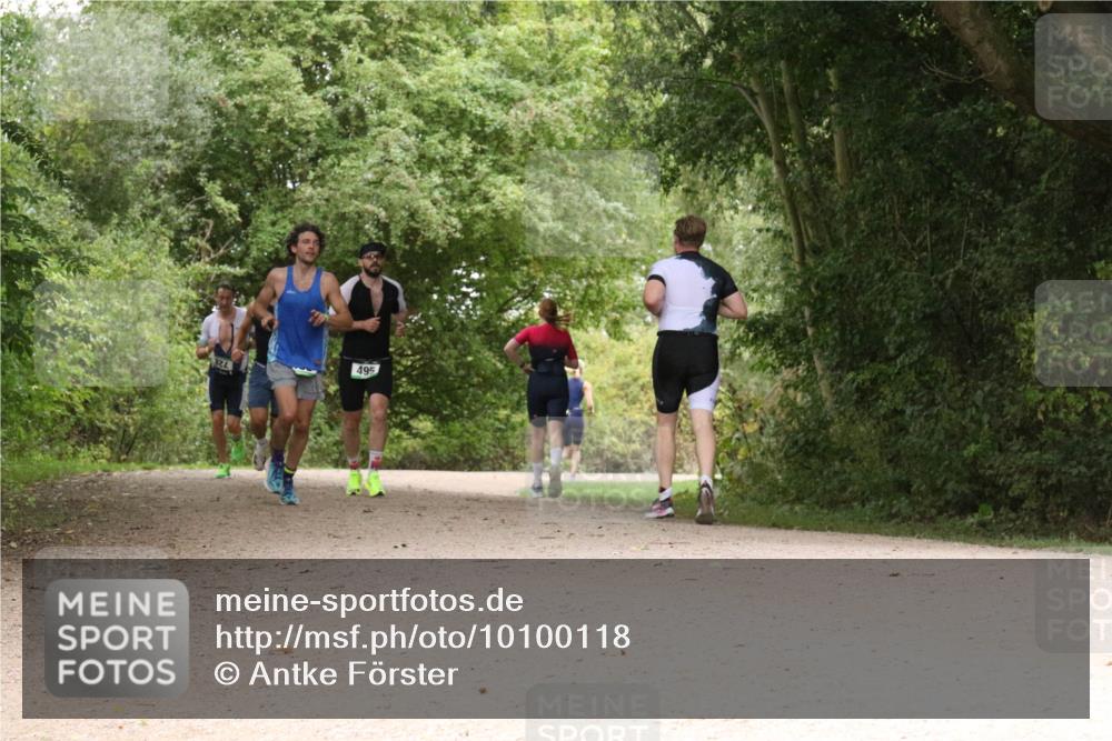 30.08.2026 - Elbe Triathlon Hamburg Antke Förster http://msf.ph/oto/10100118 30.08.2026 11:05:05 Laufen 728, 495 meine-sportfotos.de