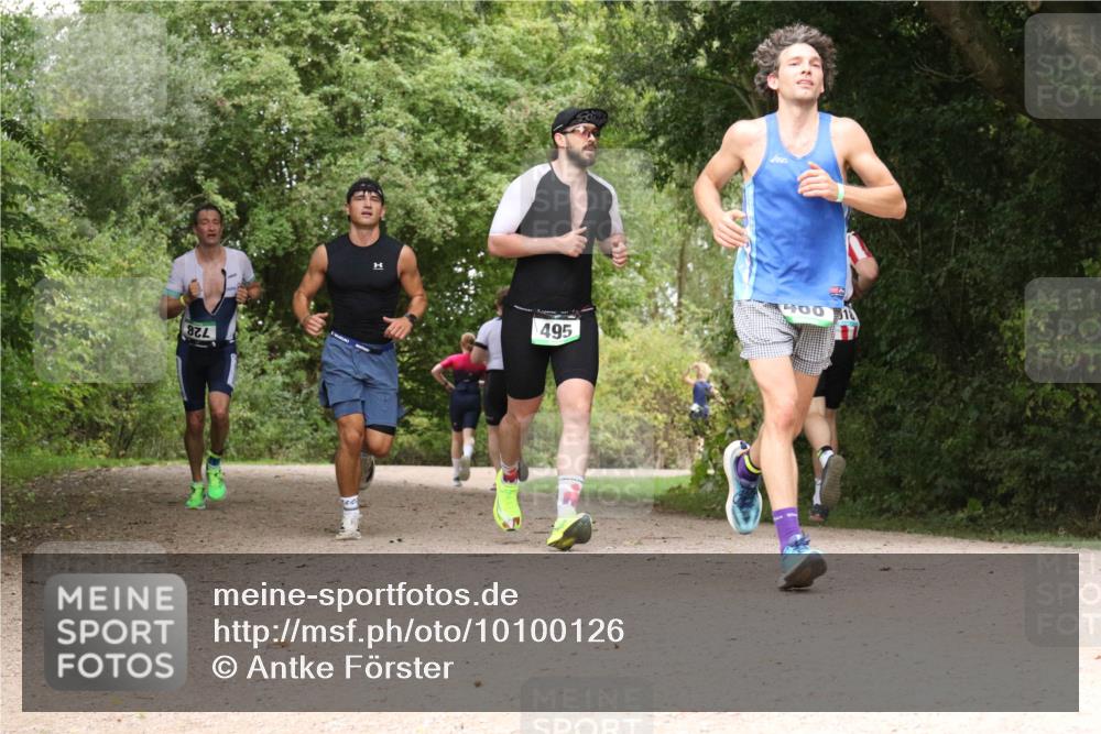 30.08.2026 - Elbe Triathlon Hamburg Antke Förster http://msf.ph/oto/10100126 30.08.2026 11:05:08 Laufen 495, 822, 0018 meine-sportfotos.de