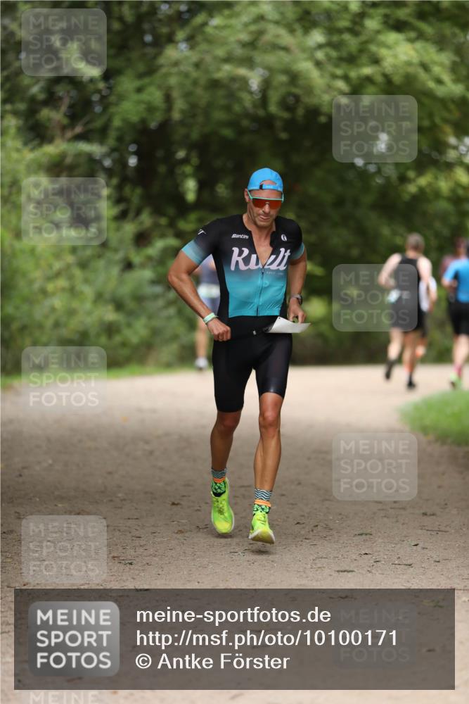 30.08.2026 - Elbe Triathlon Hamburg Antke Förster http://msf.ph/oto/10100171 30.08.2026 11:02:39 Laufen  meine-sportfotos.de