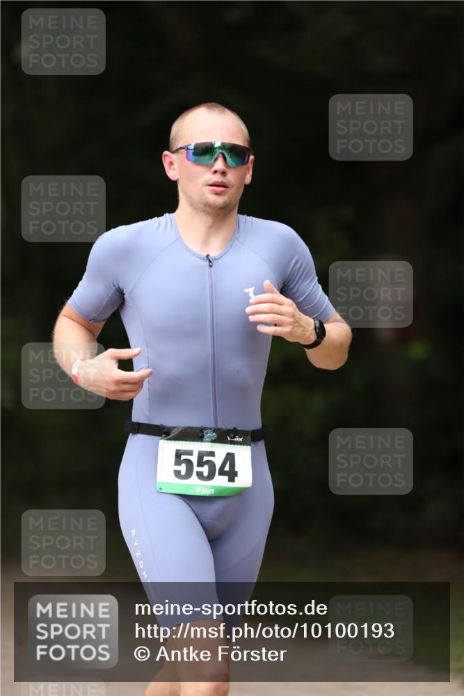 30.08.2026 - Elbe Triathlon Hamburg Antke Förster http://msf.ph/oto/10100193 30.08.2026 11:02:48 Laufen 554 meine-sportfotos.de