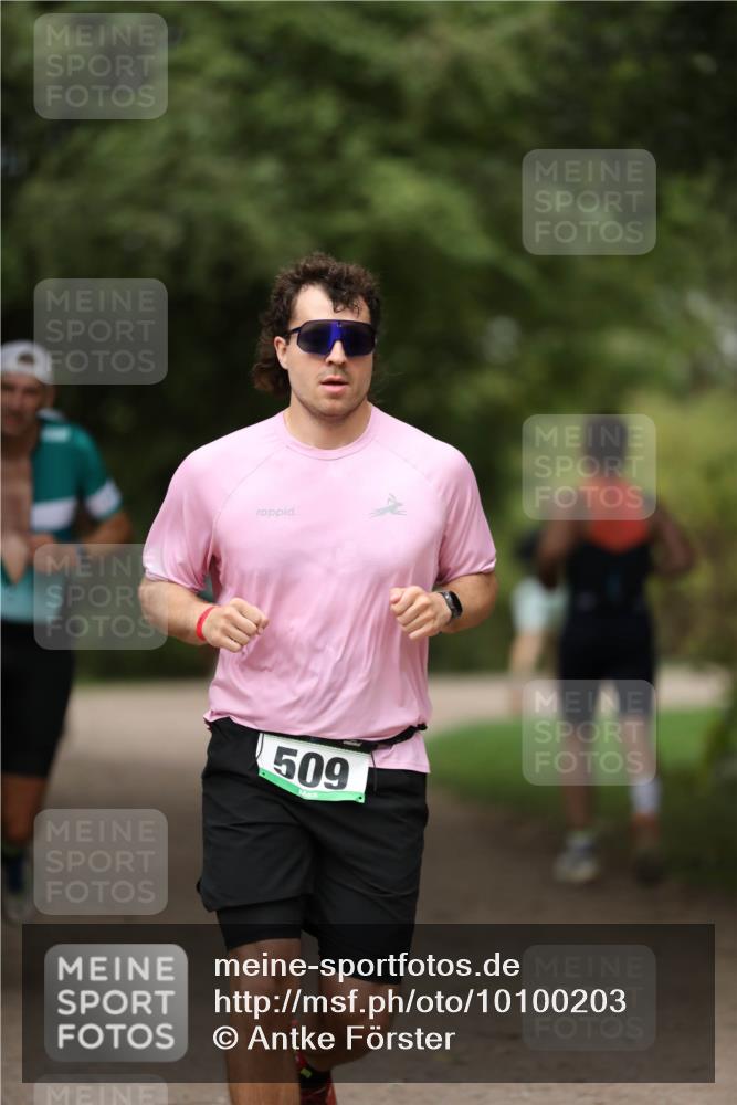 30.08.2026 - Elbe Triathlon Hamburg Antke Förster http://msf.ph/oto/10100203 30.08.2026 11:02:53 Laufen 509 meine-sportfotos.de