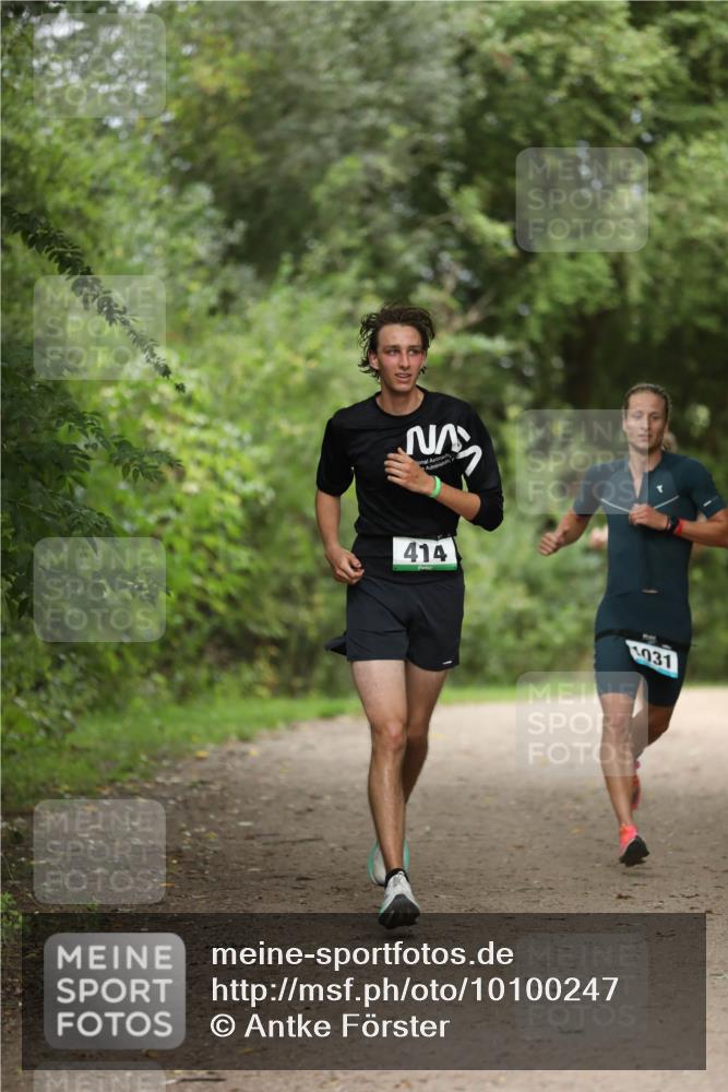 30.08.2026 - Elbe Triathlon Hamburg Antke Förster http://msf.ph/oto/10100247 30.08.2026 11:03:17 Laufen 414, 1031 meine-sportfotos.de