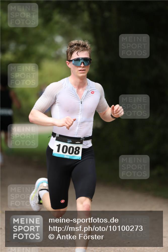 30.08.2026 - Elbe Triathlon Hamburg Antke Förster http://msf.ph/oto/10100273 30.08.2026 11:03:26 Laufen 1008 meine-sportfotos.de