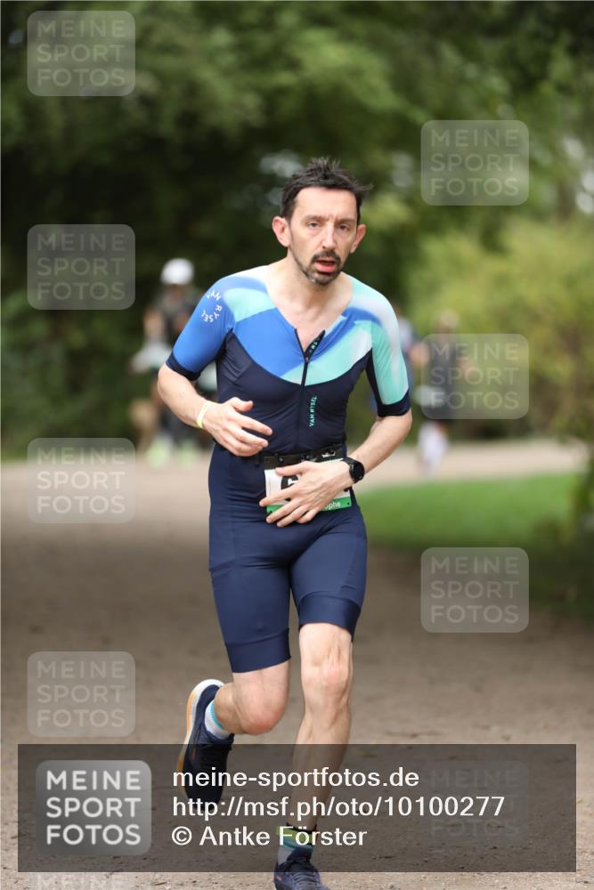 30.08.2026 - Elbe Triathlon Hamburg Antke Förster http://msf.ph/oto/10100277 30.08.2026 11:03:28 Laufen  meine-sportfotos.de