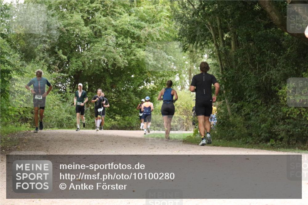 30.08.2026 - Elbe Triathlon Hamburg Antke Förster http://msf.ph/oto/10100280 30.08.2026 11:07:17 Laufen 768 meine-sportfotos.de