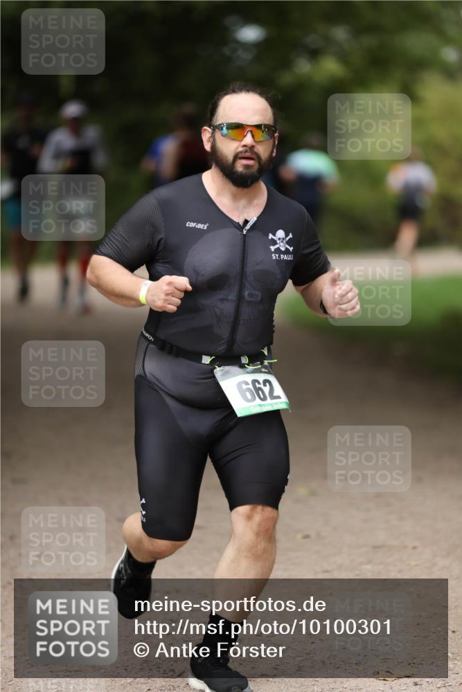30.08.2026 - Elbe Triathlon Hamburg Antke Förster http://msf.ph/oto/10100301 30.08.2026 11:03:42 Laufen 662 meine-sportfotos.de