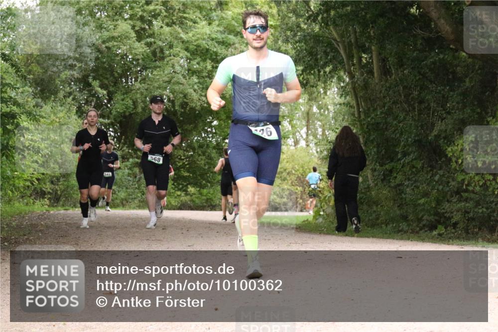 30.08.2026 - Elbe Triathlon Hamburg Antke Förster http://msf.ph/oto/10100362 30.08.2026 11:08:08 Laufen 541, 568, 26 meine-sportfotos.de