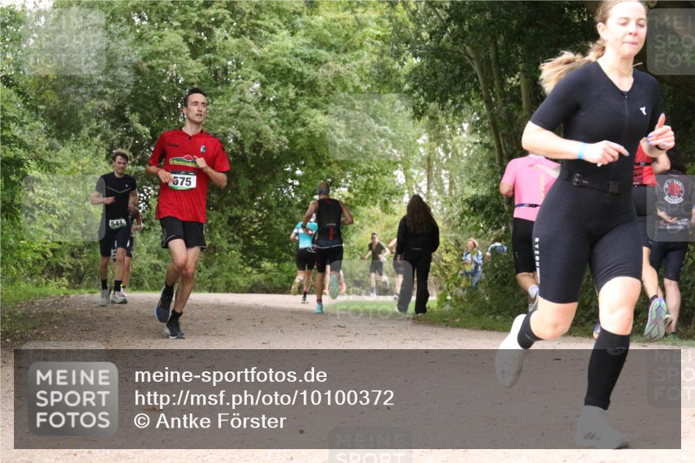 30.08.2026 - Elbe Triathlon Hamburg Antke Förster http://msf.ph/oto/10100372 30.08.2026 11:08:13 Laufen 541, 575 meine-sportfotos.de