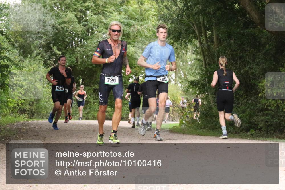 30.08.2026 - Elbe Triathlon Hamburg Antke Förster http://msf.ph/oto/10100416 30.08.2026 11:08:41 Laufen 1045, 720, 40 meine-sportfotos.de