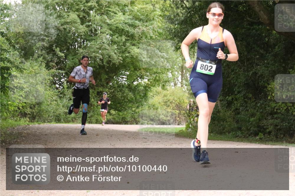 30.08.2026 - Elbe Triathlon Hamburg Antke Förster http://msf.ph/oto/10100440 30.08.2026 11:08:52 Laufen 802 meine-sportfotos.de