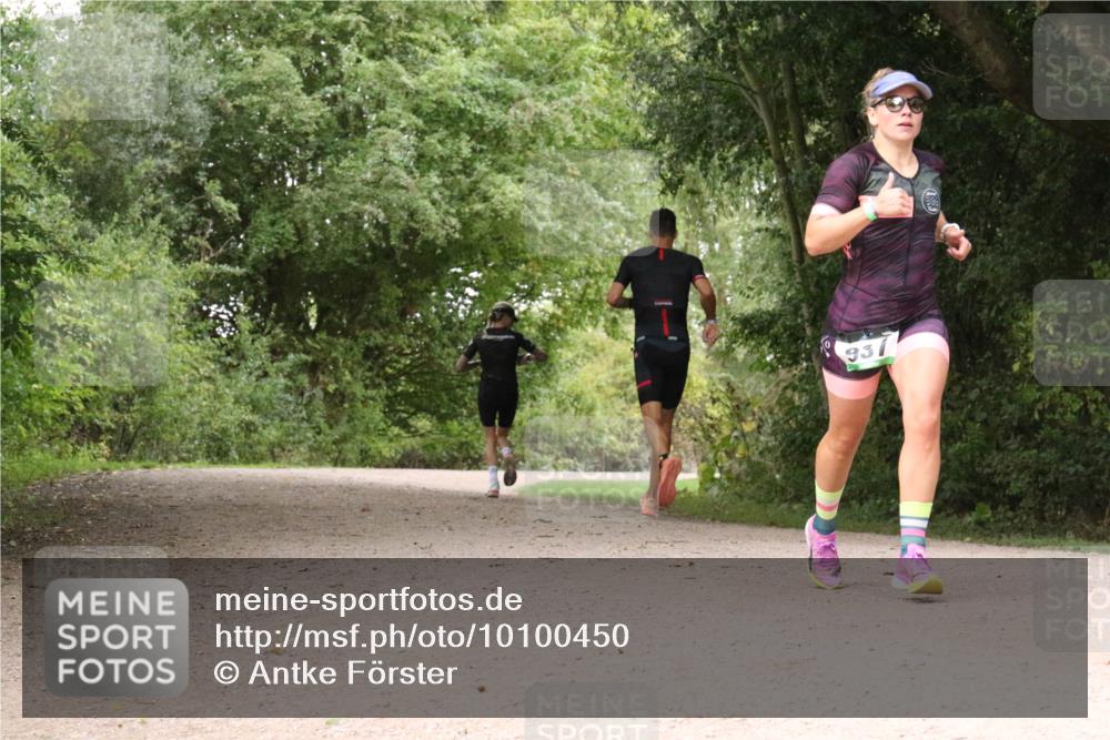 30.08.2026 - Elbe Triathlon Hamburg Antke Förster http://msf.ph/oto/10100450 30.08.2026 11:09:01 Laufen 931 meine-sportfotos.de