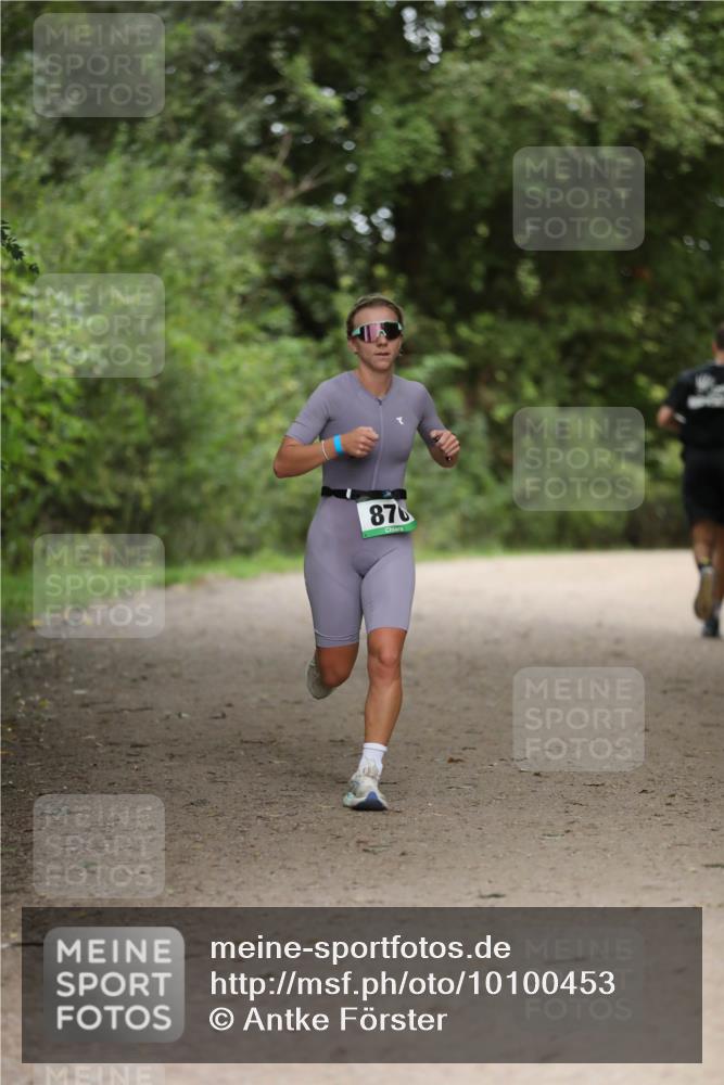 30.08.2026 - Elbe Triathlon Hamburg Antke Förster http://msf.ph/oto/10100453 30.08.2026 11:05:47 Laufen 875 meine-sportfotos.de