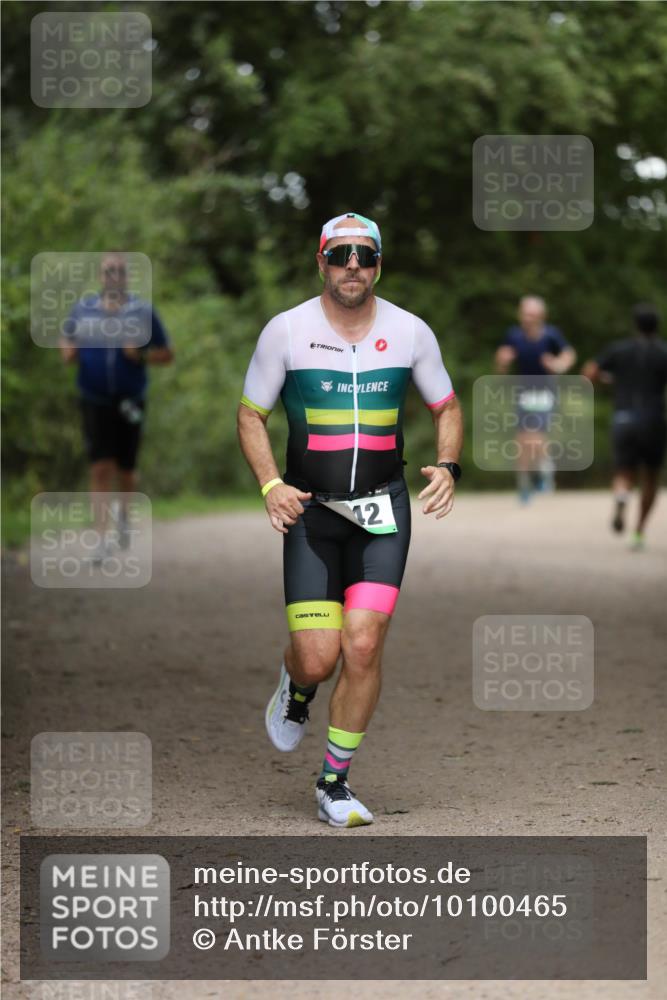 30.08.2026 - Elbe Triathlon Hamburg Antke Förster http://msf.ph/oto/10100465 30.08.2026 11:06:01 Laufen 12 meine-sportfotos.de