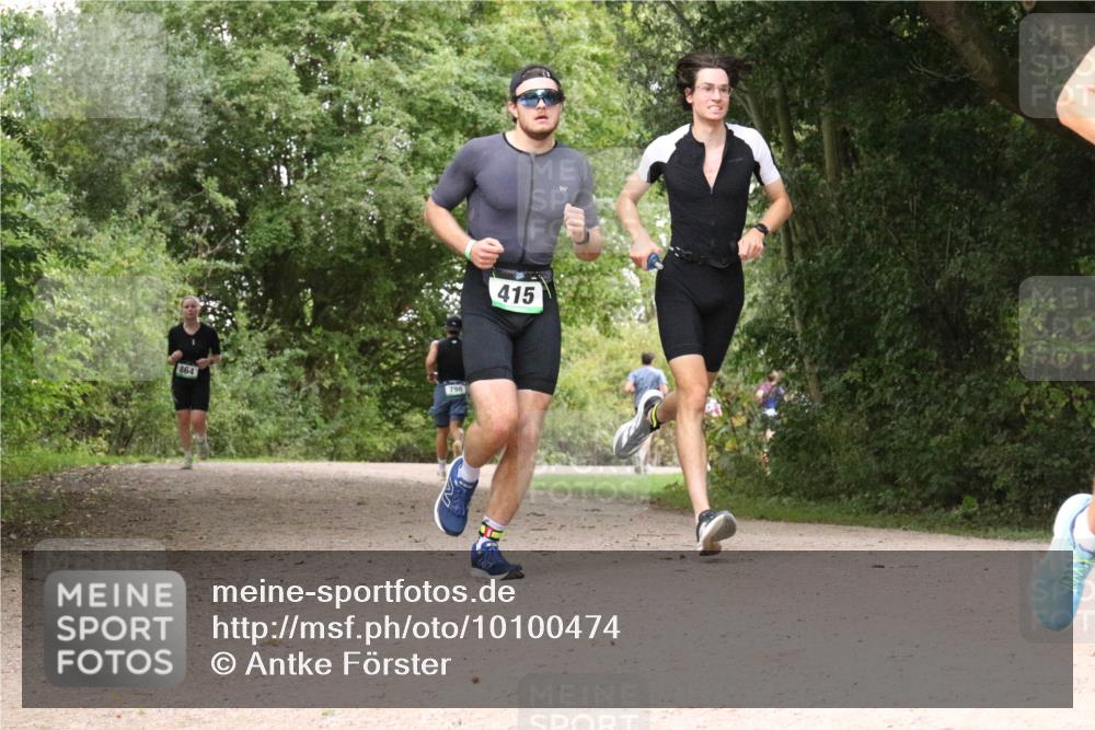 30.08.2026 - Elbe Triathlon Hamburg Antke Förster http://msf.ph/oto/10100474 30.08.2026 11:09:27 Laufen 864, 798, 415 meine-sportfotos.de
