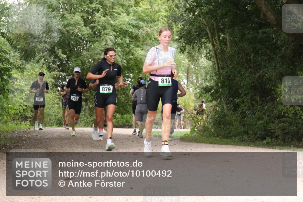30.08.2026 - Elbe Triathlon Hamburg Antke Förster http://msf.ph/oto/10100492 30.08.2026 11:09:47 Laufen 769, 395, 879, 810 meine-sportfotos.de
