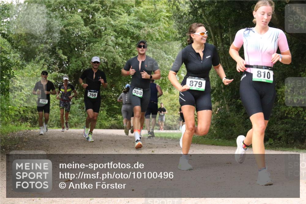 30.08.2026 - Elbe Triathlon Hamburg Antke Förster http://msf.ph/oto/10100496 30.08.2026 11:09:48 Laufen 395, 769, 558, 2, 879, 810 meine-sportfotos.de