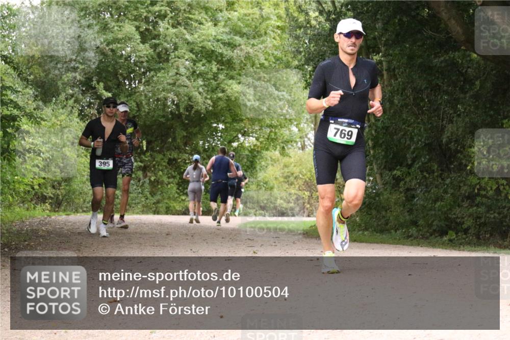 30.08.2026 - Elbe Triathlon Hamburg Antke Förster http://msf.ph/oto/10100504 30.08.2026 11:09:50 Laufen 395, 769 meine-sportfotos.de
