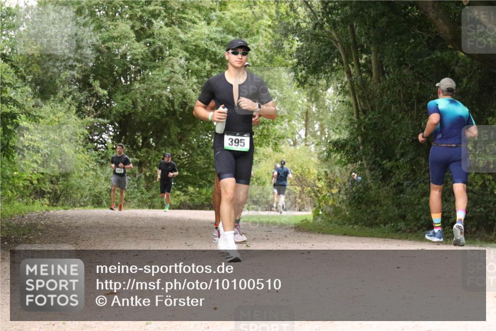 30.08.2026 - Elbe Triathlon Hamburg Antke Förster http://msf.ph/oto/10100510 30.08.2026 11:09:53 Laufen 607, 395 meine-sportfotos.de