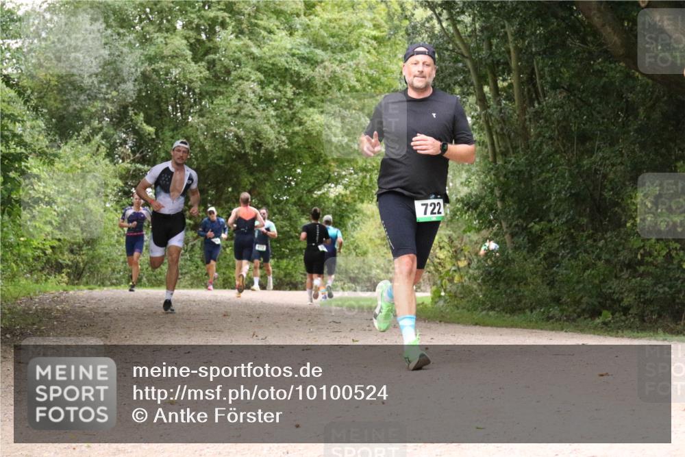 30.08.2026 - Elbe Triathlon Hamburg Antke Förster http://msf.ph/oto/10100524 30.08.2026 11:10:03 Laufen 722 meine-sportfotos.de