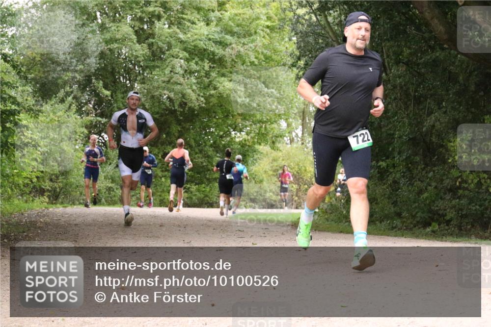 30.08.2026 - Elbe Triathlon Hamburg Antke Förster http://msf.ph/oto/10100526 30.08.2026 11:10:04 Laufen 722 meine-sportfotos.de