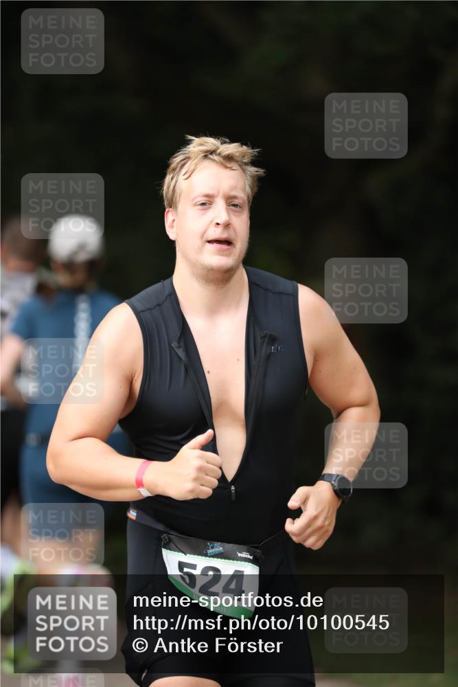 30.08.2026 - Elbe Triathlon Hamburg Antke Förster http://msf.ph/oto/10100545 30.08.2026 11:06:46 Laufen 524 meine-sportfotos.de