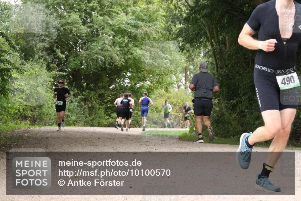 30.08.2026 - Elbe Triathlon Hamburg Antke Förster http://msf.ph/oto/10100570 30.08.2026 11:10:26 Laufen 929, 490 meine-sportfotos.de