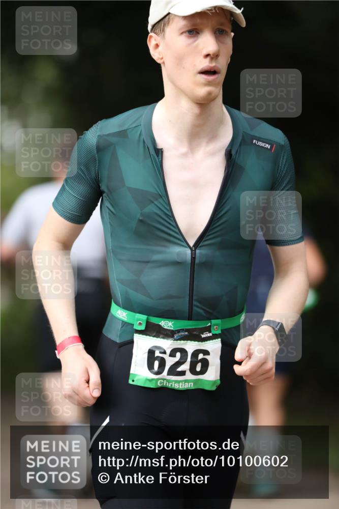 30.08.2026 - Elbe Triathlon Hamburg Antke Förster http://msf.ph/oto/10100602 30.08.2026 11:07:27 Laufen 626 meine-sportfotos.de
