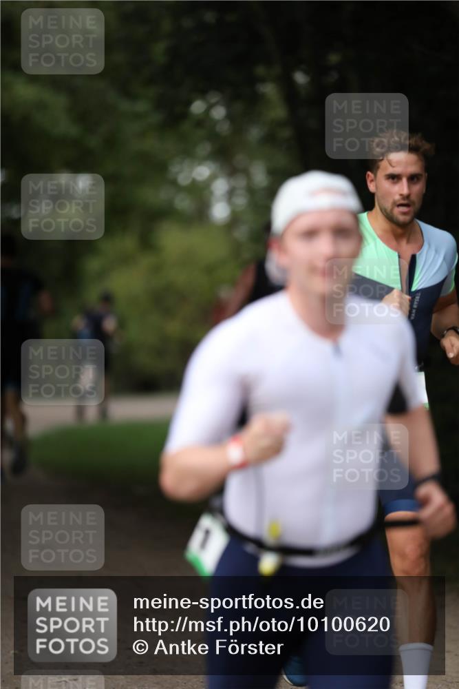 30.08.2026 - Elbe Triathlon Hamburg Antke Förster http://msf.ph/oto/10100620 30.08.2026 11:07:43 Laufen  meine-sportfotos.de