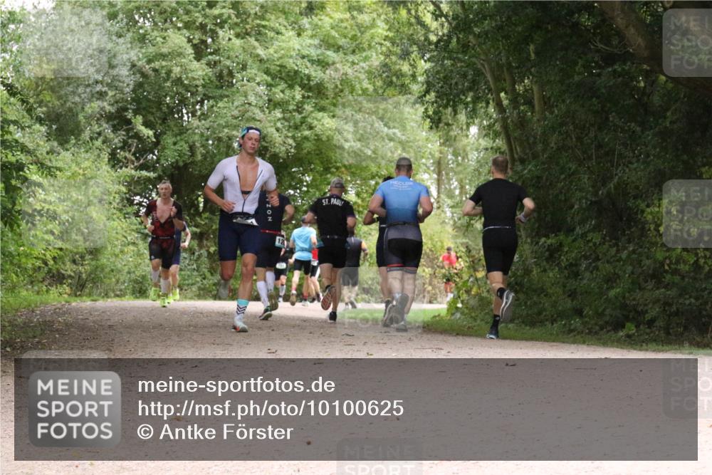 30.08.2026 - Elbe Triathlon Hamburg Antke Förster http://msf.ph/oto/10100625 30.08.2026 11:11:03 Laufen 12 meine-sportfotos.de