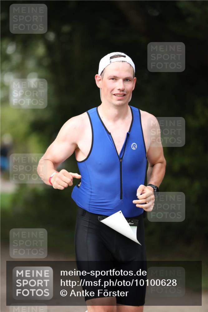 30.08.2026 - Elbe Triathlon Hamburg Antke Förster http://msf.ph/oto/10100628 30.08.2026 11:07:47 Laufen  meine-sportfotos.de