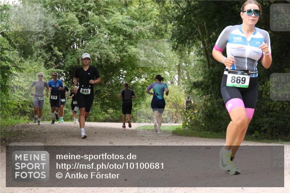 30.08.2026 - Elbe Triathlon Hamburg Antke Förster http://msf.ph/oto/10100681 30.08.2026 11:11:32 Laufen 871, 679, 845, 869 meine-sportfotos.de